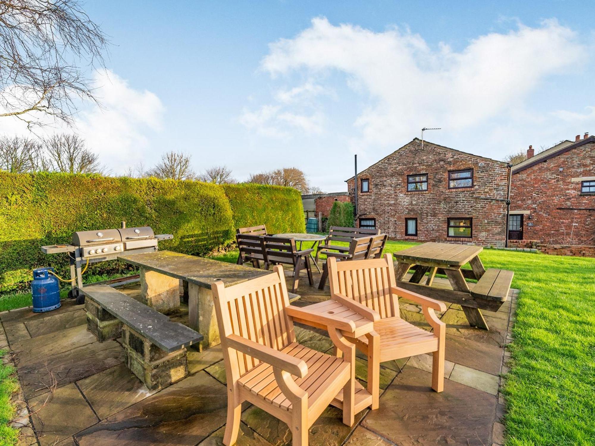 The Barn Villa Poulton-le-Fylde Екстериор снимка
